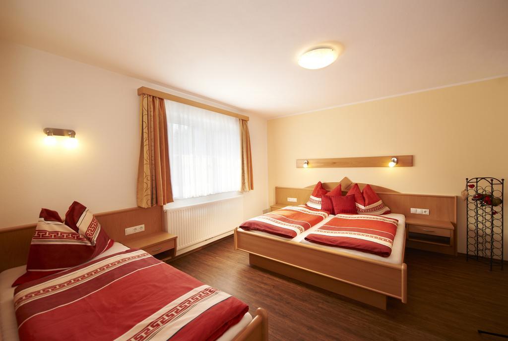 Appartements Bergblick 플라차우 객실 사진